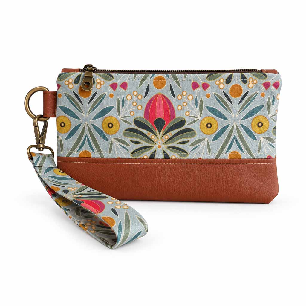 Two-Tone Wristlet Pouch – Protea bouquet