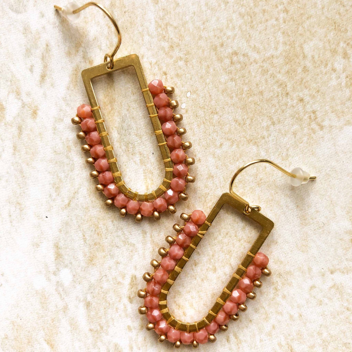 D Ring Arch Fire Polish Glass beads - Dusty Pink/Pale Gold