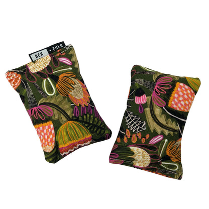 Hand Warmer - Bush Banksia